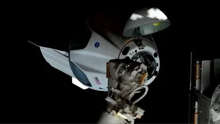 I put Interstellar music over SpaceX Crew Dragon docking