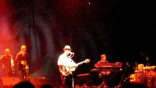 Jason Mraz sings I'm Yours at the S'pore Indoor Stadium, March 5 2009