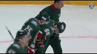 Lukoyanov gets injured while hitting the boards