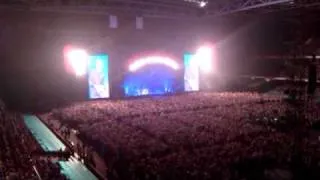Paul McCartney at Cardiff 2010 - Video2