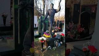 Могила Владимира Зельдина на Ваганьковском кладбище