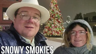 Snowing in the Smokies  Pigeon Forge, Sevierville Walkthrough / Yankee in the South / 12/27/22