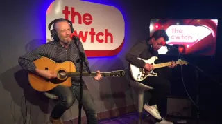 The Cwtch: Travis - Sing LIVE