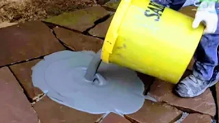 HOW TO LAY+GROUT FLAGSTONE SLABS | PRO GROUTING NATURAL STONE SAND JOINTS |MASONRY PATIO PAVERS WORK