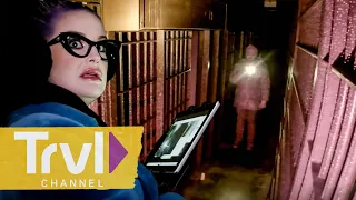 Kelly Captures a Mysterious Figure Behind Jack! | Jack Osbourne's Night of Terror | Travel Channel