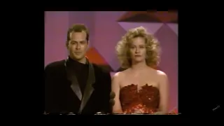 Cybill Shepherd and Bruce Willis presenting at the 1986 Emmy Awards