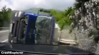 CRAZY Truck Crashes, Truck Accidents compilation   Part 2