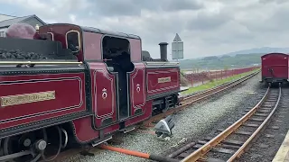 Double fairlie going around at Porthmadog