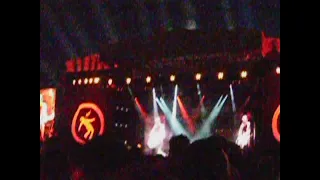 Green Day - Wake Me Up When September Ends live [Milton Keynes 06/18/2005]