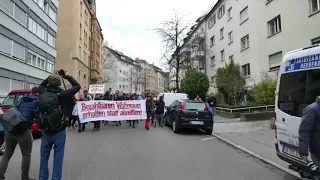 Demozug nach der Kundgebung Forststr. 168