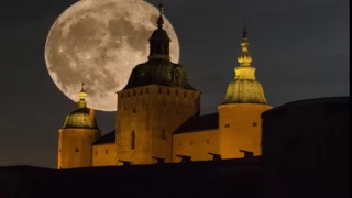 Super moon greatest ever from near the north pole of the Earth. 14 nov 2016  Kalmar Castle in Sweden