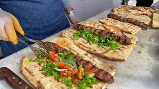 This Kebab Master Sells 500 Kebabs a Day! - Turkish Street Food