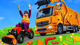 The Kids Play with Real Garbage Trucks