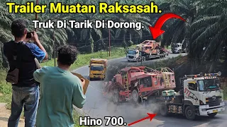 Truck Trailer Ber'muatan Raksasah Di Tanjakan Bukit Kodok.Truck Di Tarik Di Dorong,Trailer Menanjak.