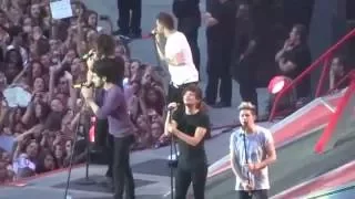 One Direction - Right Now, live at Stade de France 06/21/14