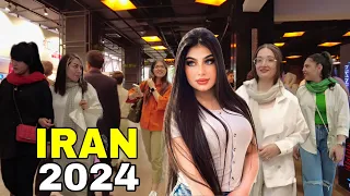 🇮🇷 IRAN daily life vlog :Walking IRAN Shiraz 2024 in a very luxury mall ایران