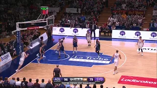 Isaac Humphries Posts 17 points & 10 rebounds vs. Adelaide 36ers
