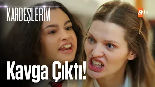 Asiye, Harika'ya tokat attı! 😱 - Kardeşlerim 6. Bölüm