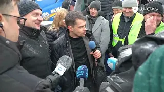 Kołodziejczak na proteście w Borkach mówi, że jest z rolnikami. Gorąca dyskusja