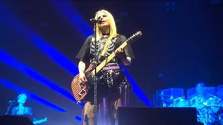 Avril Lavigne - My Happy Ending at Alexandra Palace on 10th May 2023