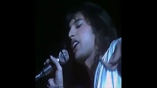 Queen  " In The Lap Of The Gods" Live at the Rainbow 1974