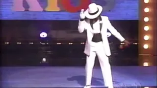 Michael Jackson dance off on Apollo Kids