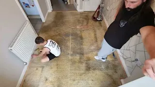 Installing laminate flooring (time-lapse)