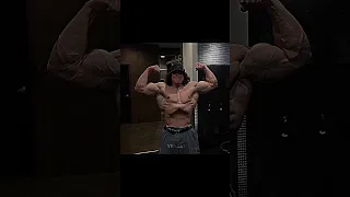 🎥 @sam_sulek 🔥 #bodybuilding #gymlife #gymedit #fitnessmotivation #edit