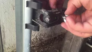 Garage Door opener Sensor Flickering Sensor adjustment