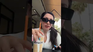 Trying Kendall Jenner's Erewhon Peaches & Cream Smoothie #erewhon #kendalljenner#peachesandcream