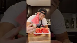 An easy & pretty way to cut a watermelon 🍉