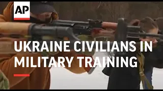 Ukraine civilians in military training amid Russian threat