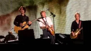 Paul McCartney 2013 - The End (A partir dos solos de guitarra) [Goiânia 6/5/13; OUT THERE! BRAZIL]