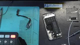 Bit Repairs iPhone XS Rebooting Every 3 Minutes Solution.