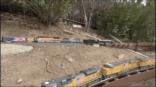 4K: OUTDOOR O SCALE GARDEN RAILROAD