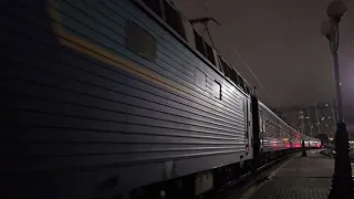 🇺🇦 Електровоз ЧС8-024 з поїздом D 192 "Львів" Львів - Київ