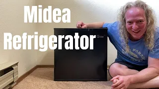 Midea Mini Refrigerator