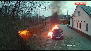 У предпринимателя в Мурманске подожгли автомобиль после жалоб на бездействие полиции