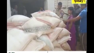 100 BAGS OF UREA RED HANDED ARRESTED BY  SOT POLICE