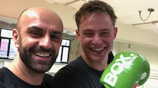 Personal Training mit Dennis Mojen für "Netflix - Isi & Ossi"