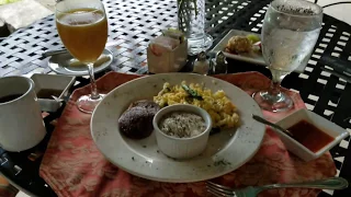 1906 Pine Crest Inn Bed & Breakfast - Awesome Breakfast!!!