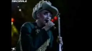 BOY GEORGE☠JUST AIN'T ENOUGH☠LIVE+LYRICS☠by MIЯCOMALE®☠