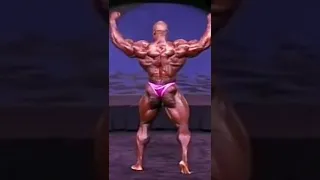 Ronnie Coleman Crazy Back Pose!!