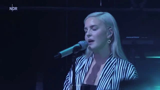 Anne-Marie - Ciao Adios (LIVE at NDR 2 Soundcheck Festival 2017)