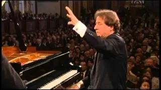 Mozart, Piano Concert Nr  24 c Moll KV 491   Rudolf Buchbinder Piano & Conducter, Wiener Phi