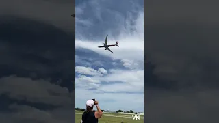 Airbus a330 oshkosh flyby