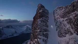 Polar Night Skiing: Luttinden couloir, Senja, Norway