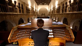 'Toccata in C Minor' on the most powerful Pipe Organ with 32' Bombarde - Paul Fey Organist