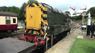 British Railways 350hp diesel-electric shunter D4106 Class 09l