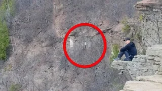 When This Girl Looked At Her Vacation Photos,She Noticed An Eerie Figure Who Was Watching Them